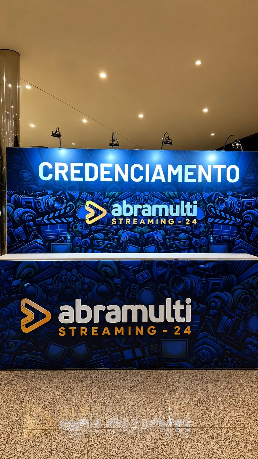 Comunicação visual — Dimensão Montagens