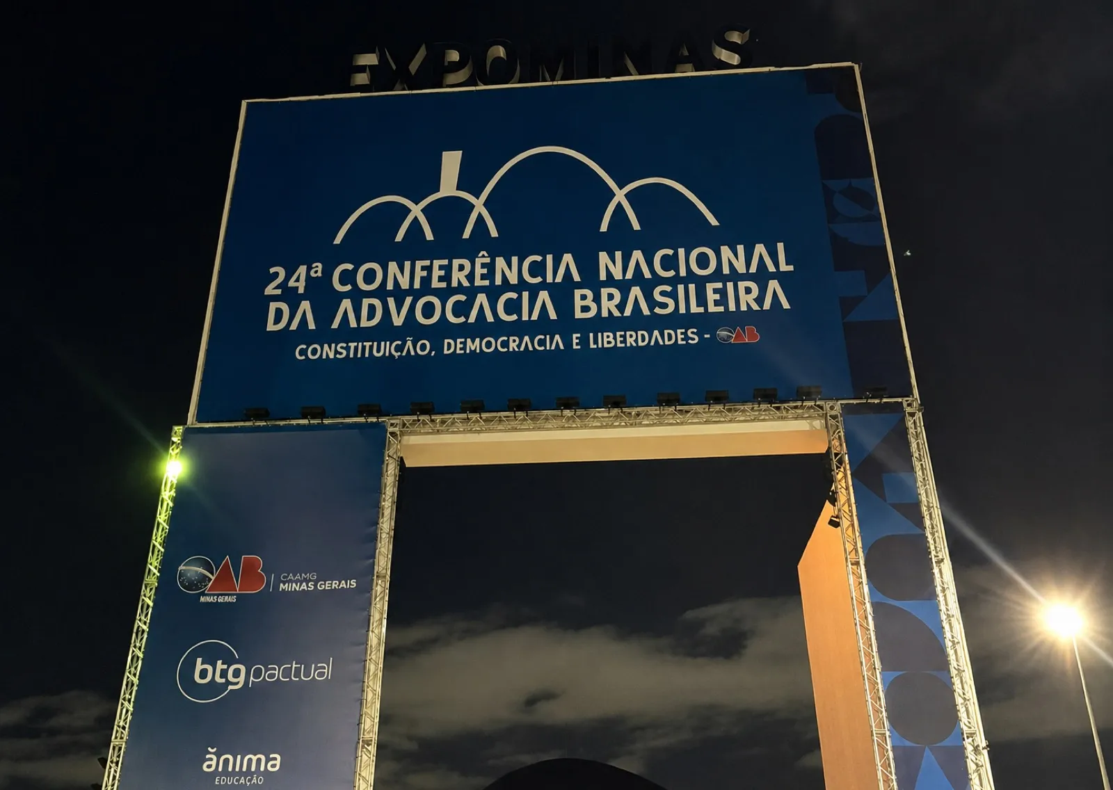 Foto — Dimensão Montagens